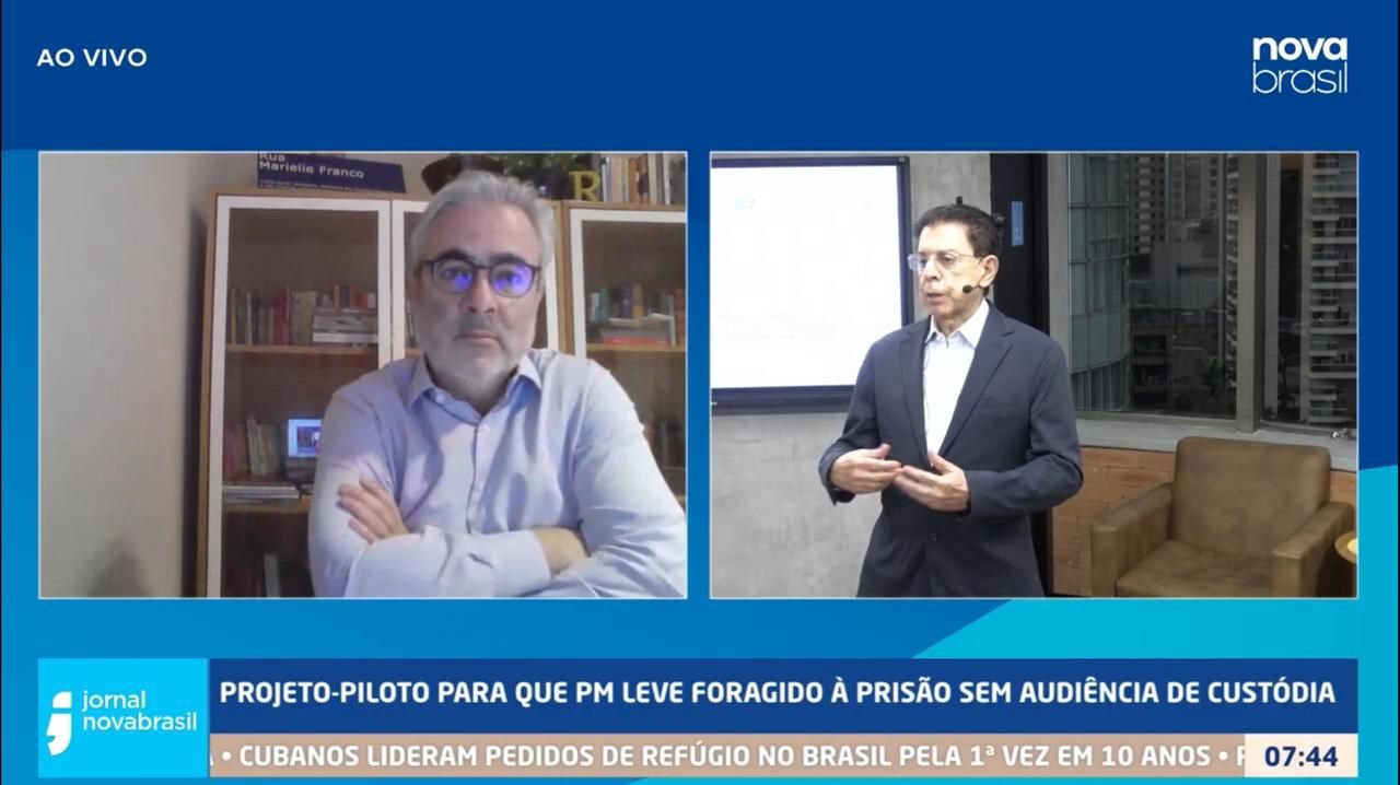Foto Renato tratou do chamado “projeto-piloto” da Secretaria de Segurança Pública do Estado de São Paulo que trata do encaminhamento, direto pela Polícia Militar do Estado, ao sistema prisional, antes da realização de audiências de custódia. O tema é debatido por ofender as atribuições das polícias civil e militar. Na visão de Renato, o problema é mais grave por fragilizar a possibilidade de controle da legalidade das prisões. Clique e assista à entrevista na íntegra.