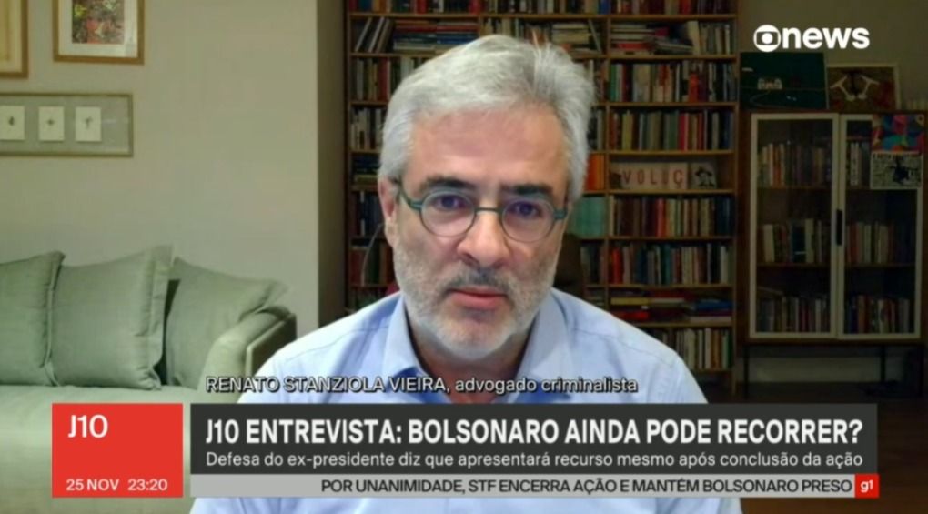 Foto O sócio Renato Stanziola Vieira foi ouvido, ao vivo, por Aline Midlej, no Programa “J10” na noite do dia 25 de novembro.  Renato tratou da determinação do início do cumprimento das penas de Jair Bolsonaro e os demais condenados na ação penal da trama golpista.  Falou também do cabimento de embargos infringentes e expôs possível cenário futuro em revisão criminal.  Clique e confira a íntegra da entrevista.